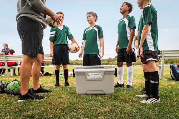 Coleman 316 Series Insulated Portable Cooler with Heavy Duty Handles, Leak-Proof Outdoor Hard Cooler Keeps Ice for up to 5 Days, Great for Beach, Camping, Tailgating, Sports, & More - Image 7
